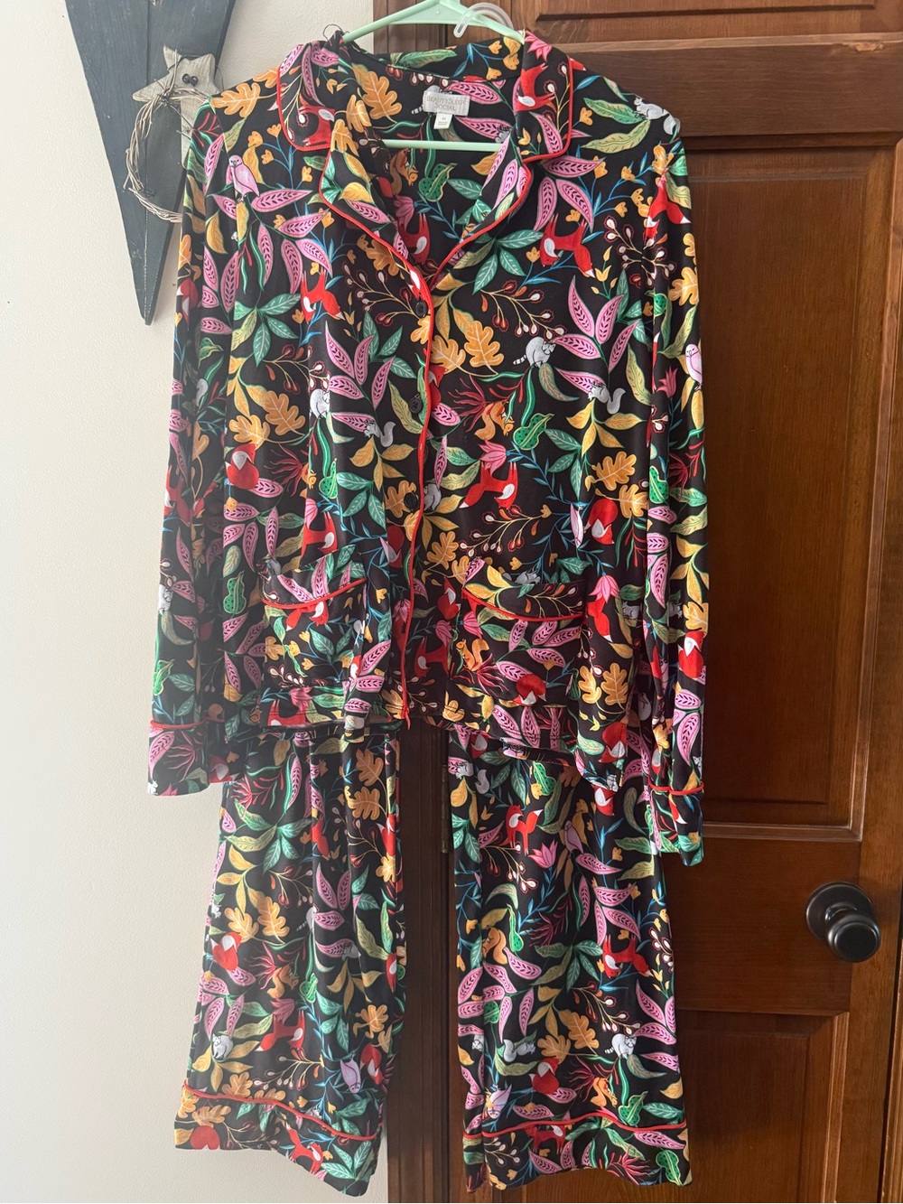 Beauty Sleep Social/Kohl’s Black Floral Knit Pajama Set